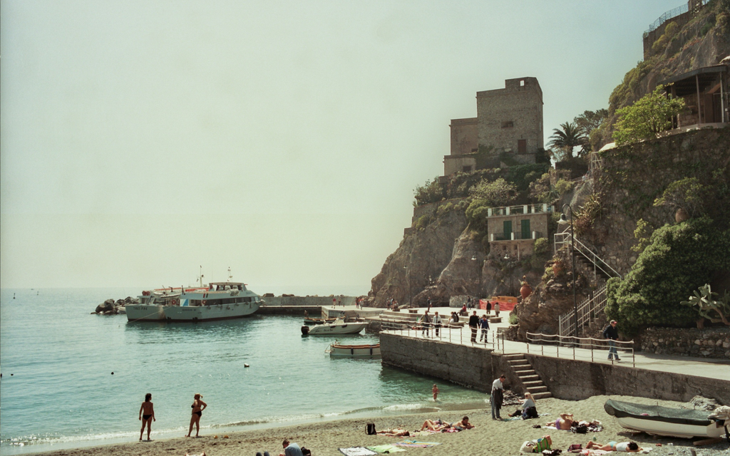 ../../../../../_images/russell-dyerhouse-cinque-terre-liguria-20110414-111.jpg