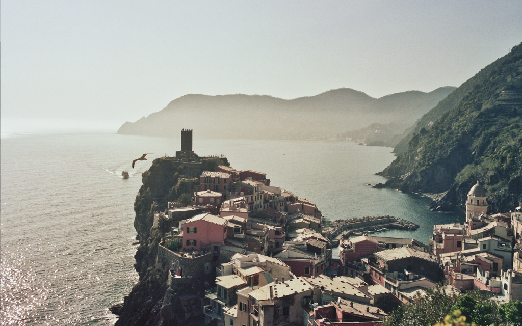 ../../../../../_images/russell-dyerhouse-cinque-terre-liguria-20110414-161.jpg