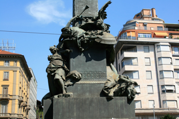 Statue of the Fifth Day