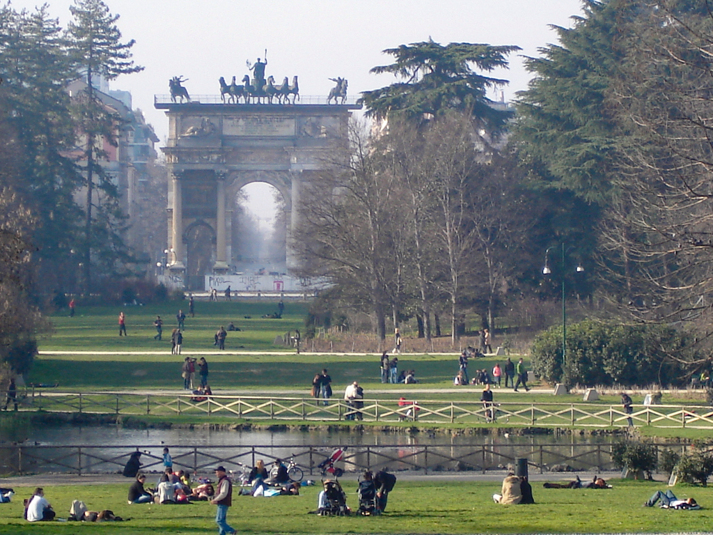 ../../../../../../_images/russell-dyerhouse-milan-parco-sempione-041.jpg