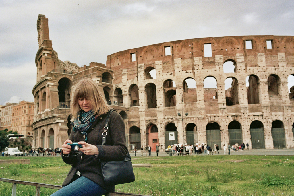 ../../../../../_images/russell-dyerhouse-roma-colosseo-011.jpg