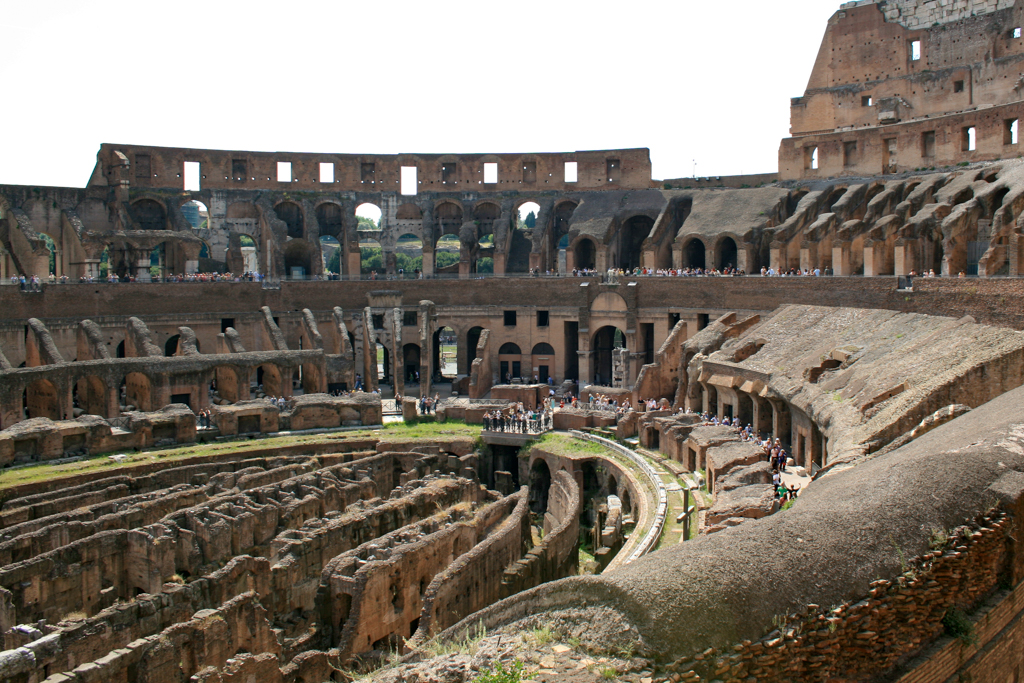 ../../../../../_images/russell-dyerhouse-roma-colosseo-051.jpg