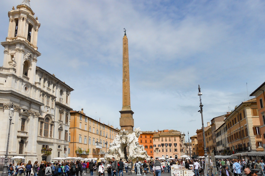 ../../../../../_images/russell-dyerhouse-roma-piazza-navona-031.jpg