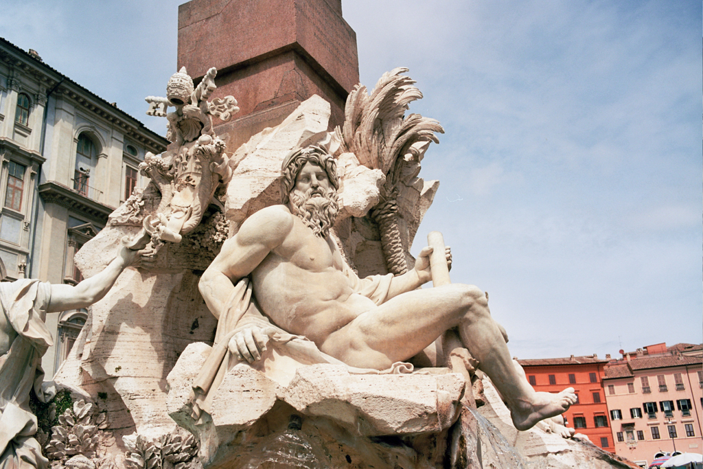 ../../../../../_images/russell-dyerhouse-roma-piazza-navona-041.jpg