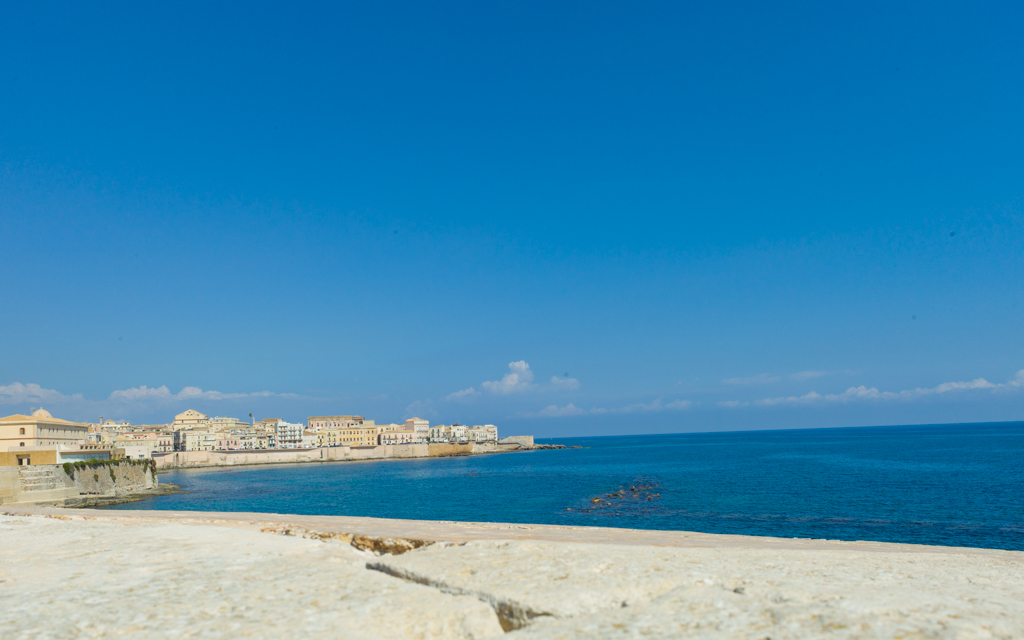 ../../../../../_images/russell-dyerhouse-siracusa-sicilia-20141003-091.jpg