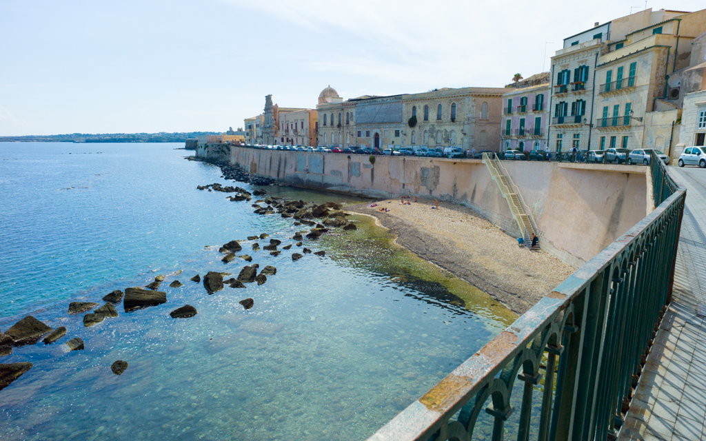 ../../../../../_images/russell-dyerhouse-siracusa-sicilia-20141003-151.jpg
