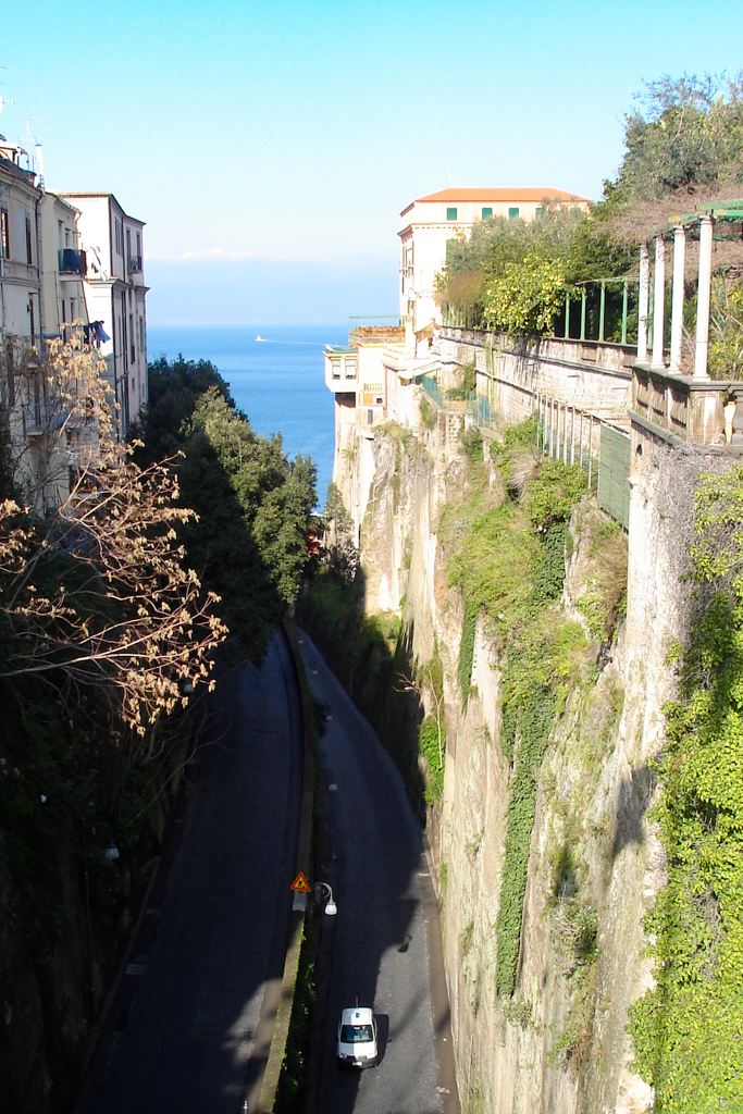 ../../../../../_images/russell-dyerhouse-sorrento-italy-121.jpg